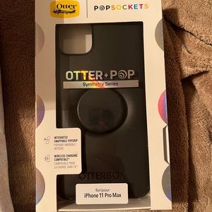 iPhone 11 Pro max OtterBox case